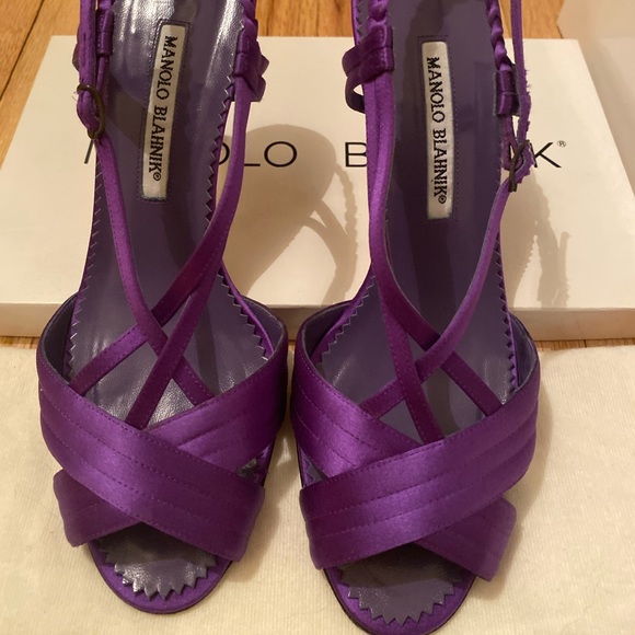 Nearly new Manolo Blahnik Purple Satin Sandals - Picture 1 of 5